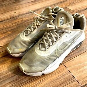 🔥Nike Air Max 2090 Triple White Athletic Running Shoes BV9977-100 Men's Size 12